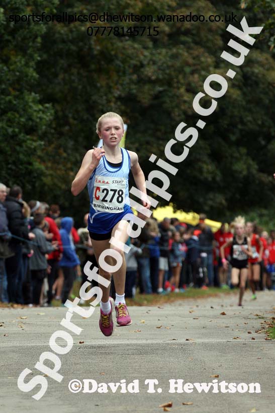Girls under-13s ERRA Road Relays, Sutton Coldifield, Birmingham. Photo: David T. Hewitson/Sports for All Pics